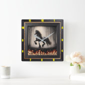 森のギャロップパーソナライズされた:チャーレッド・ウッド・フリエシア スクエア壁時計 (ホーム)