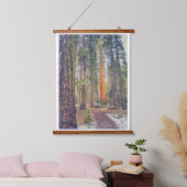 森のセコイア 吊り下げ型タペストリー (寝室)