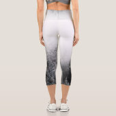 森の上に霧が凍ってい立つ カプリレギンス (裏面)