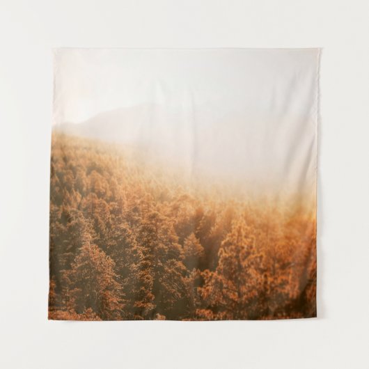 森の上の金色の太陽 タペストリー (正面)