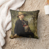 森の中で犬を飼っている少年のポートレート（クナウス） クッション (ブランケット)