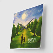 森の中で疑問に思月に照らされた散歩の瞬間 スクエア壁時計 (傾斜)