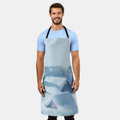 森の中で雪が屋根を乗り越えた エプロン (着用した状態)