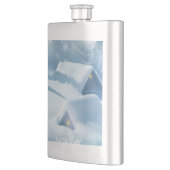 森の中で雪が屋根を乗り越えた フラスク (左)