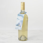 森の中で雪が屋根を乗り越えた ボトルネックタグ (アングル)