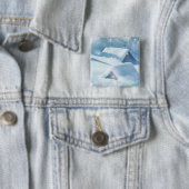 森の中で雪が屋根を乗り越えた 缶バッジ (インサイチュ)