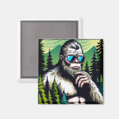 森の中にサングラスを隠した奇妙な大きな足 マグネット (正面/裏面)