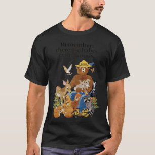 森の中に赤ん坊がいることを思い出クラシックしなさい Tシャツ