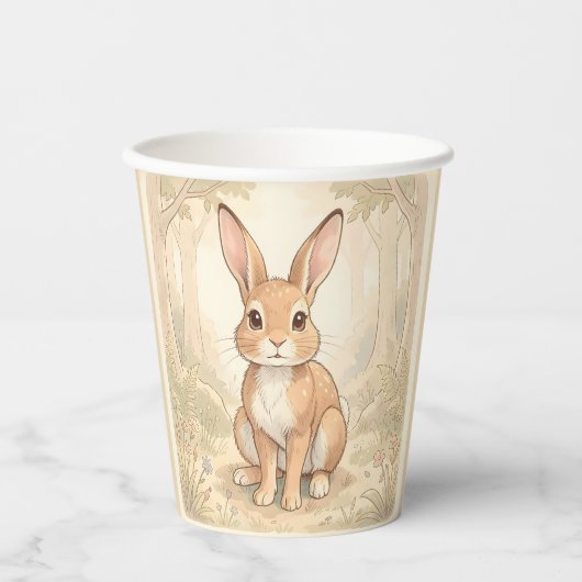 森の中のかわいい茶色のウサギ 紙コップ (正面)