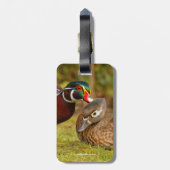 森の中のアヒルの間の甘い瞬間 ラゲッジタグ (裏面縦)