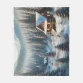 森の中の冬の小屋 フリースブランケット (正面)