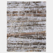 森の中の冬の氷嵐 フリースブランケット (正面)