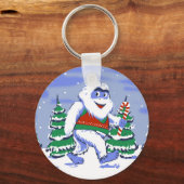 森の中の可愛いイエティのクリスマス キーホルダー (正面)