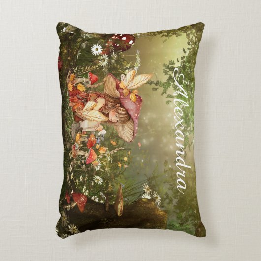 森の中の可愛いキノコの妖精 アクセントクッション (正面(垂直))