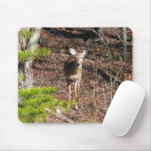 森の中の愛らしい鹿自然写真 マウスパッド (マウス)