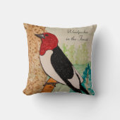 森の中の木のペッカー クッション (正面)