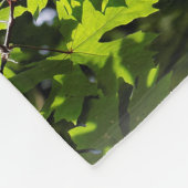 森の中の葉太陽の丘 フリースブランケット (角)