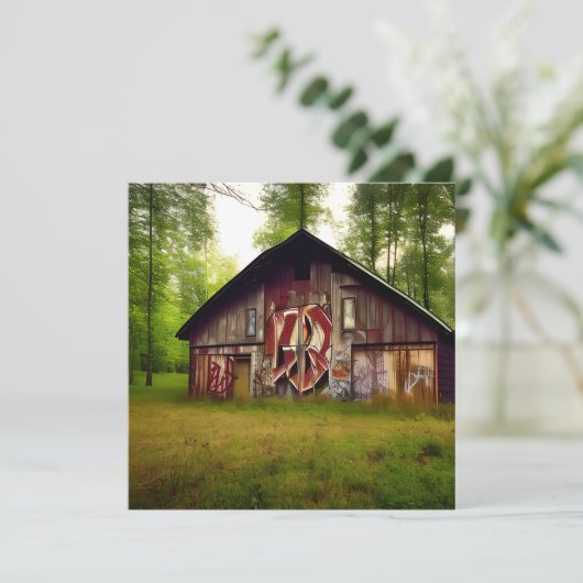 森の中の見捨てられた風化納屋 (スタンド正面)