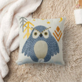 森の中の青い夜型フクロウ クッション (ブランケット)