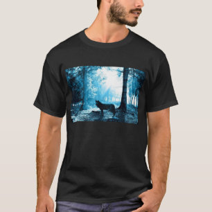 森の中の黒い狼 Tシャツ