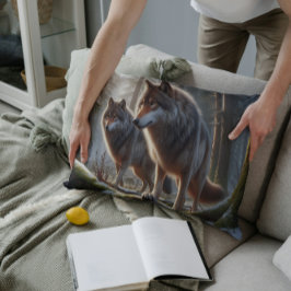 森の中の2匹のオオカミ：威厳のある野生動物 アクセントクッション