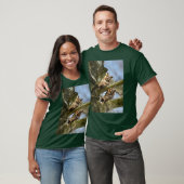 森の中の2羽のフクロウ、鳥、野生生物Tシャツ Tシャツ (ユニセックス)