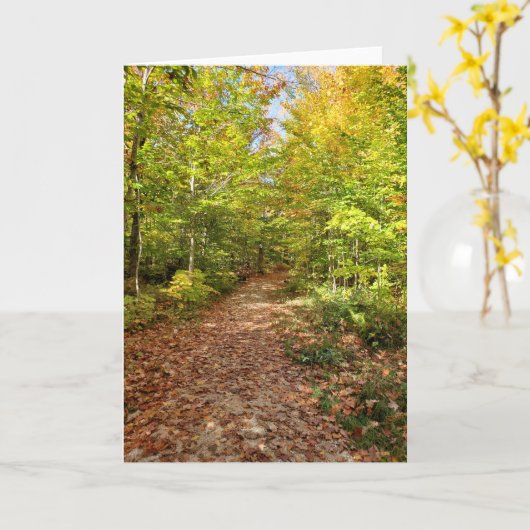 森の中を歩く秋折り畳みグリーティングカード カード (黄色い花)