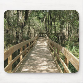 森の中を歩く マウスパッド