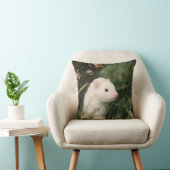 森の中。フェレット クッション (椅子)