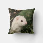 森の中。フェレット クッション (裏面)