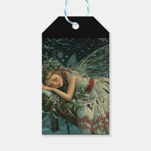 森の冬に羽のある夢のような雪の妖精 ギフトタグ (正面)