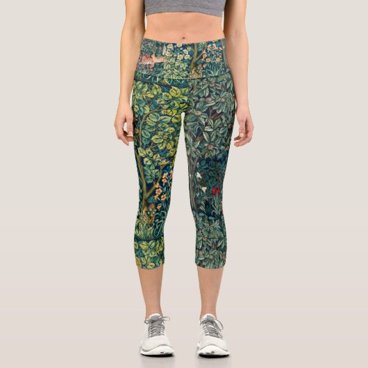 森の動物の群れ、キジの鳥、緑のフローラ カプリレギンス (正面)