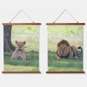 森の吊り絵に描かれた野生のライオン 吊り下げ型タペストリー (ダブル)