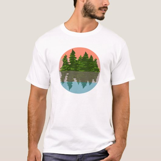 森の夕焼け 自然のパインの木 Tシャツ (正面)