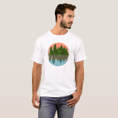 森の夕焼け 自然のパインの木 Tシャツ (正面フル)