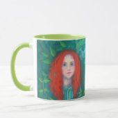森の子、赤毛の女の子、緑の色合い マグカップ (左)