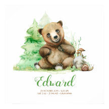 森の小さな子熊がとってもかわいい