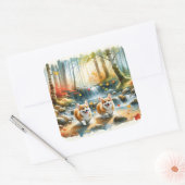 森の小川のコルギ犬と紅葉 スクエアシール (封筒)