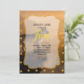 森の岩の上に立つ灰色の狼 招待状 (スタンド正面)