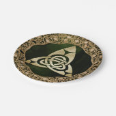 森の影のケルト三位一体ノット ペーパープレート (アングル)