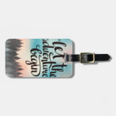 森の木々の冒険が始まる ラゲッジタグ (正面横)