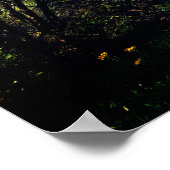 森の木々歩くパスに沿ってゴージャスな日のポスト ポスター (角)