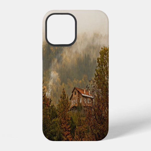 森の木造家屋: 静かな風景 iPhoneケース (裏面)
