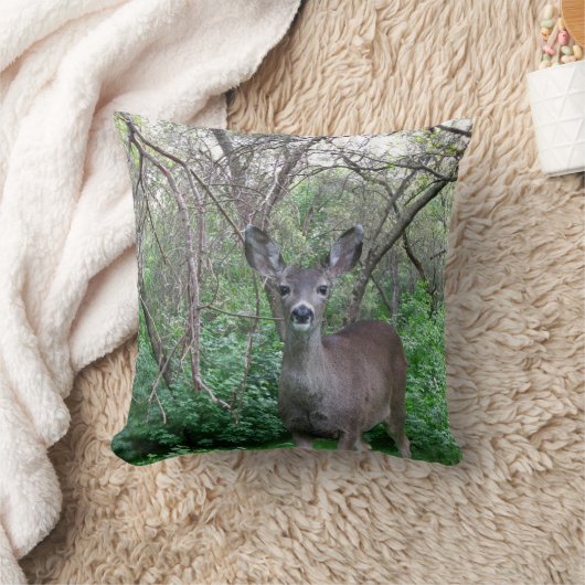 森の枕のシカ クッション (ブランケット)