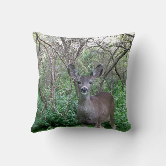 森の枕のシカ クッション (裏面)