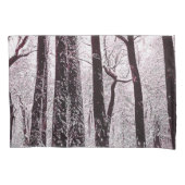 森の森の雪の冬の風景 枕カバー (正面)