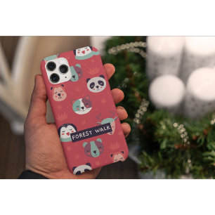 森の歩く動物の友人かわいい&よくはしゃぐ電話 iPhone 15 PROケース