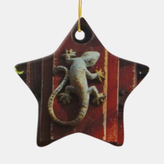 森の灰色トカゲ擦り切れたイ セラミックオーナメント (正面)