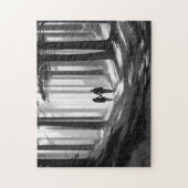 森の白と黒のカップルのシルエット ジグソーパズル (縦)