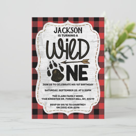 森の素朴格子柄の熊の手の男の子1日 招待状 (スタンド正面)